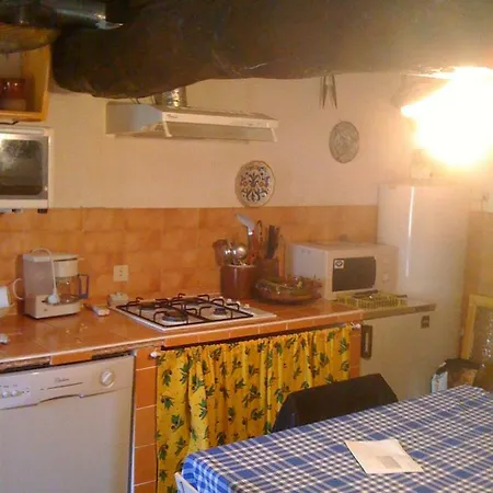 Location Pietra Di Verde 度假居 *